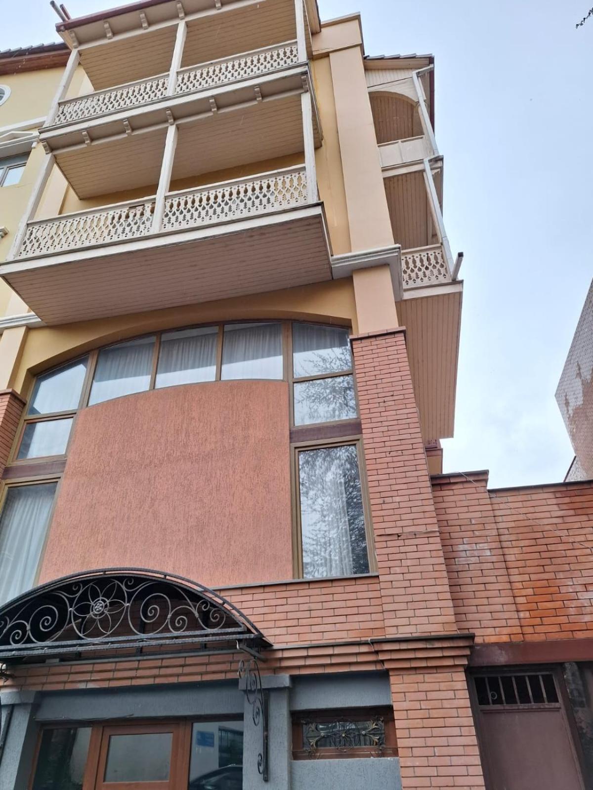 Hotel Alaverdi Palace Tbilisi Exterior photo